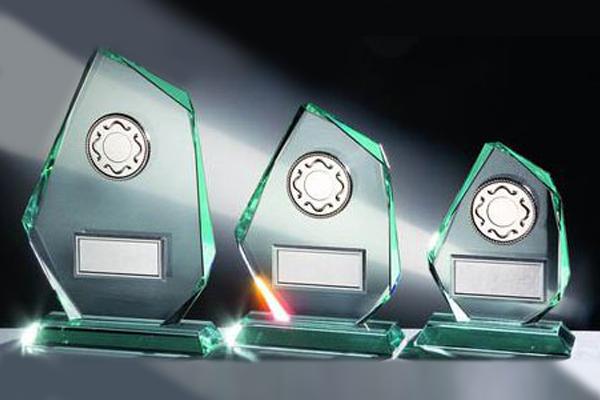 Jade Trophäe Glasfels 6602 - 26.5 cm / Tranparent