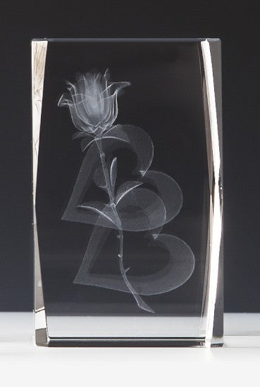 3D Herzrosen-Motiv im Glasblock