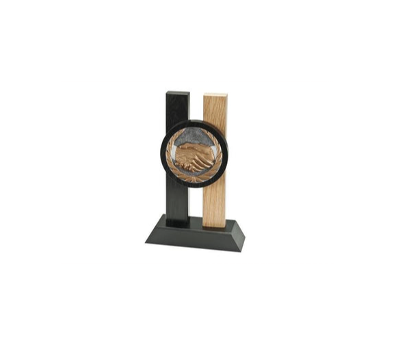 Holz Pokal Hände FG017 - Braun / 19 cm